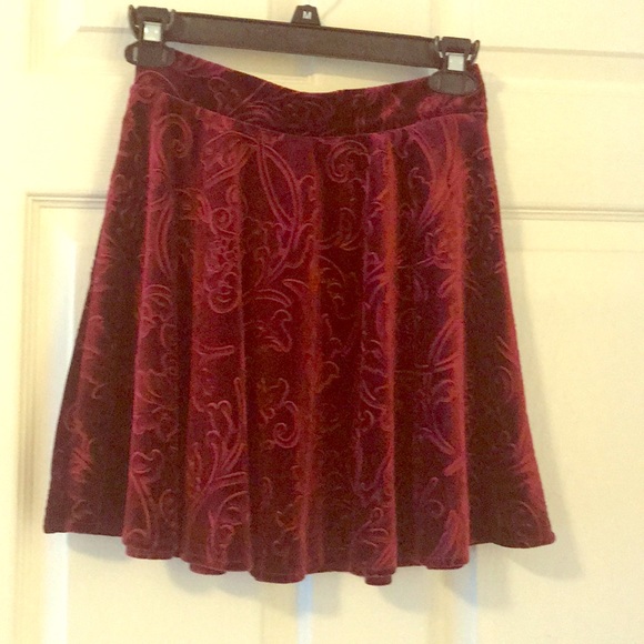 Forever 21 Dresses & Skirts - Stamped velvet skater skirt